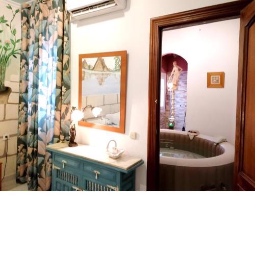 3 bedrooms house with jacuzzi furnished terrace and wifi at Calamonte