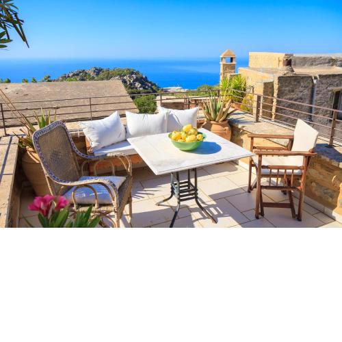 3 bedrooms house with sea view furnished terrace and wifi at Anatoli