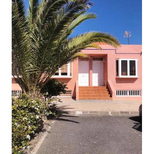 3 bedrooms house with shared pool terrace and wifi at Antigua