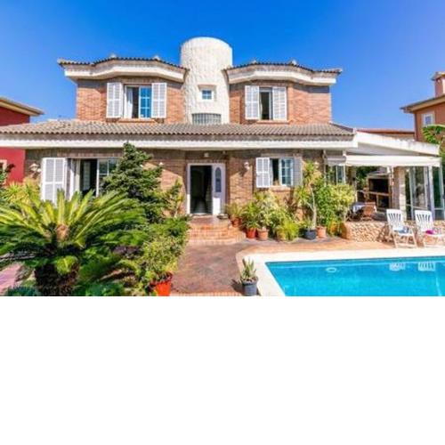 3 bedrooms villa with private pool enclosed garden and wifi at Marratxi 9 km away from the beach