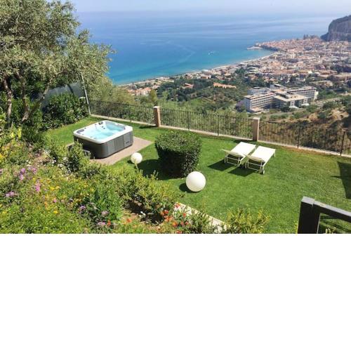 3 bedrooms villa with sea view jacuzzi and enclosed garden at Cefalu 2 km away from the beach
