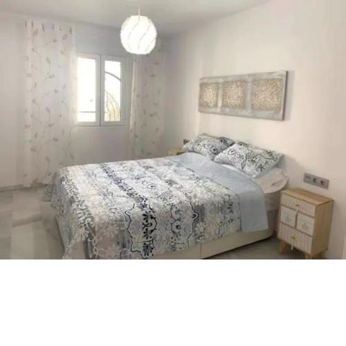 3 bedrooms+2 bathrooms.New apartment.Wifi and pool