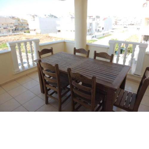 3 beds - 3 bath duplex apt 6 balconies, Rent LD 2019