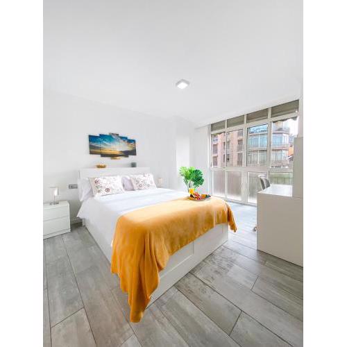 3 Rooms y 3 baths y aparcamiento Catedral Málaga