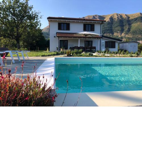 360 views, private infinity pool, Pisa, Lucca, Florence, large garden