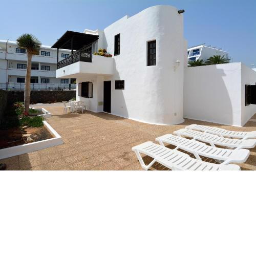 3BR Beach House - Solarium & Shower Terrace