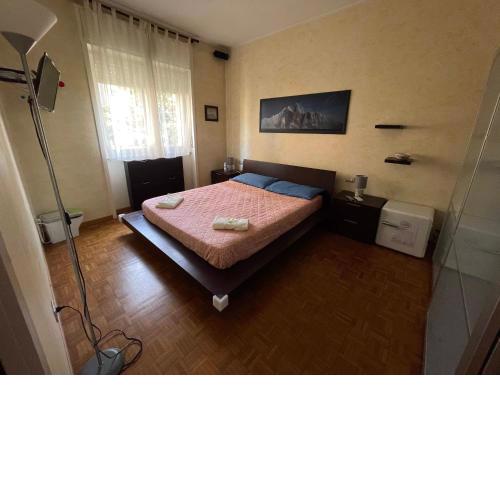 4 bed Apartment in Milano 7 min Duomo up to 6 peop