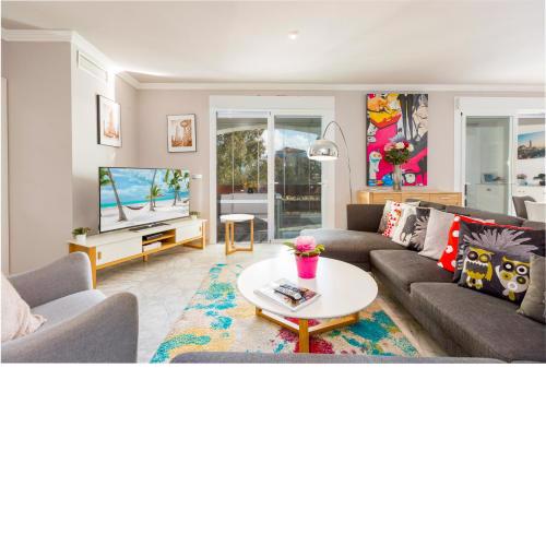4 Bedroom apartment in Puerto Banus 150 meters from the beach