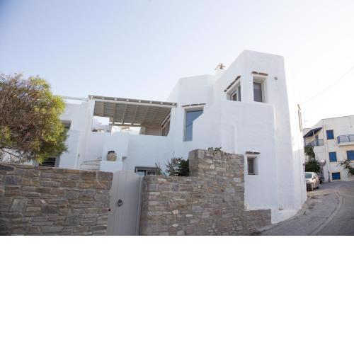 4-bedroom Cycladic Villa with Seaview