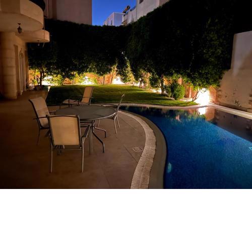 4 bedroom villa with garden and private pool
