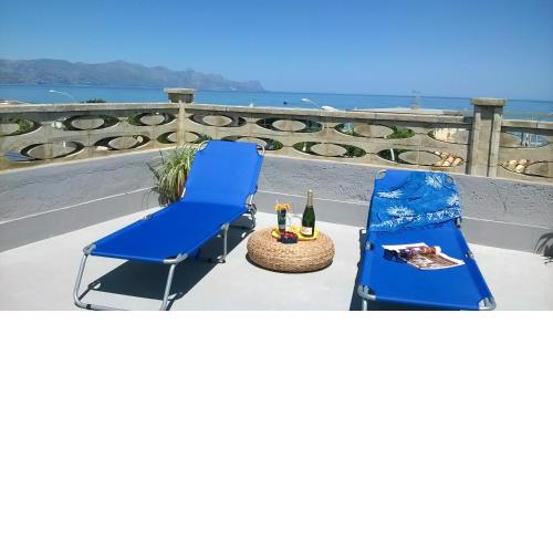 4 bedrooms appartement at Alcamo 100 m away from the beach with sea view furnished terrace and wifi
