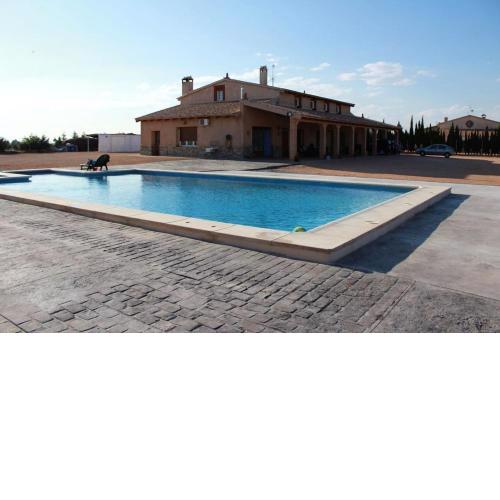 4 bedrooms appartement with shared pool furnished terrace and wifi at Villarrobledo