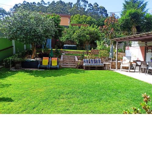 4 bedrooms house with jacuzzi enclosed garden and wifi at O Rosal 2 km away from the beach