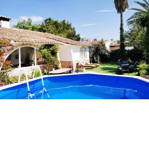 4 bedrooms house with private pool and wifi at Alcudia