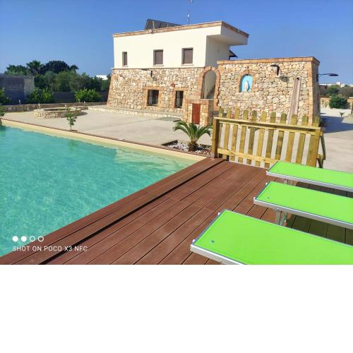 4 bedrooms villa with private pool and enclosed garden at Castrignano del Capo