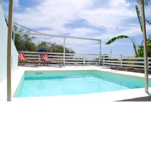 4 bedrooms villa with private pool enclosed garden and wifi at Augusta