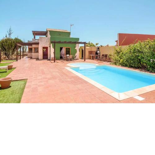 4 bedrooms villa with private pool enclosed garden and wifi at Casillas de Morales