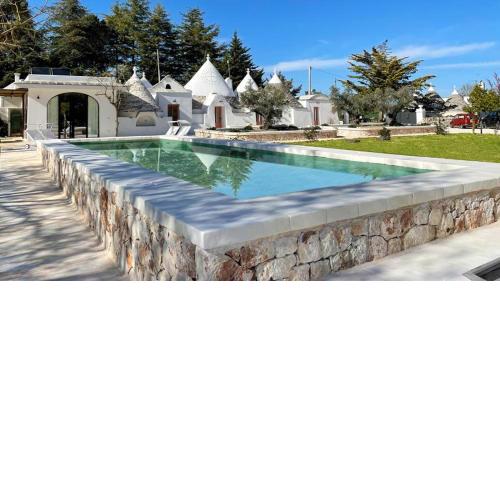 4 bedrooms villa with private pool enclosed garden and wifi at Martina Franca