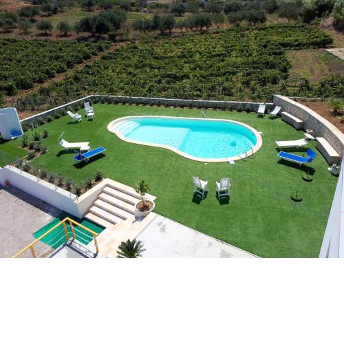 4 bedrooms villa with sea view shared pool and furnished garden at Alcamo 4 km away from the beach