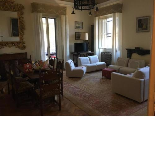 4bdrm elegant apartm in Private Estate, shared Swimmingpool, Maze Garden