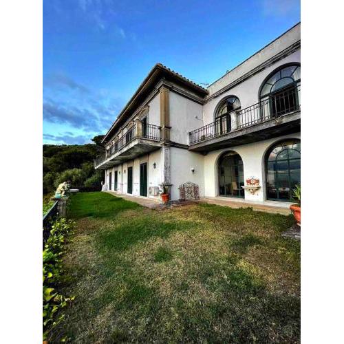 5 bedrooms appartement at Massa Lubrense 20 m away from the beach with sea view furnished terrace and wifi