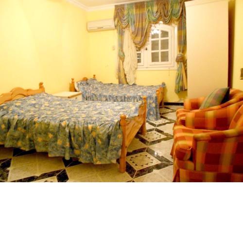 5 bedrooms house at Markaz Al Alamein 700 m away from the beach with shared pool enclosed garden and wifi