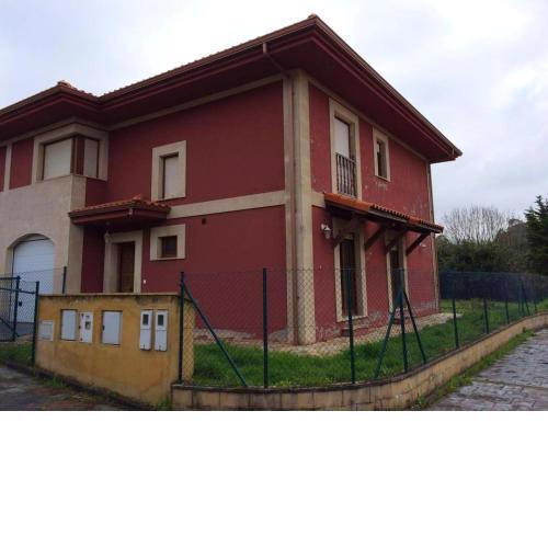 5 bedrooms house with enclosed garden and wifi at Casasola 1 km away from the beach