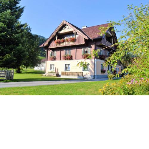5 bedrooms house with furnished garden and wifi at Pruggern 4 km away from the slopes