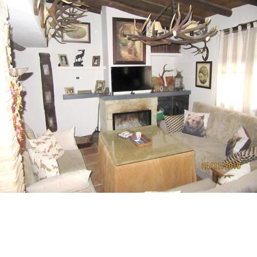 5 bedrooms house with furnished terrace and wifi at El Alcornocal