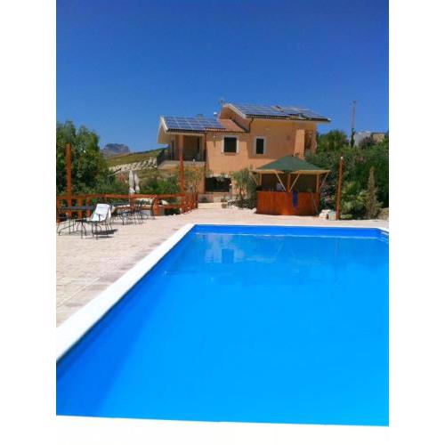 5 bedrooms villa with private pool furnished garden and wifi at Bompensiere