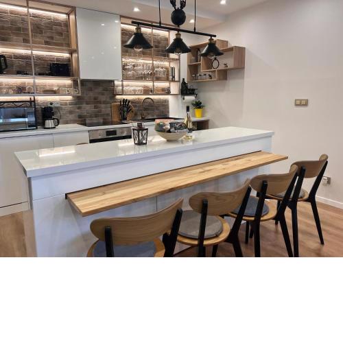 5* Brand New Top Floor Luxury Flat Next to Ski Lift