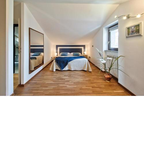 5 MIGLIA APARTMENT la mansarda a Collegno