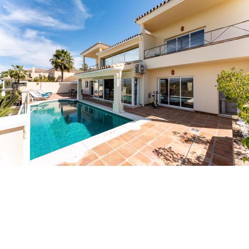 5 star detached golf Villa