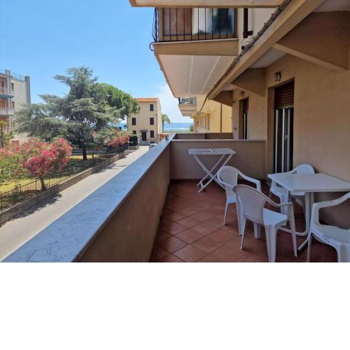 [50 metri dal mare] - Free parking e A/C