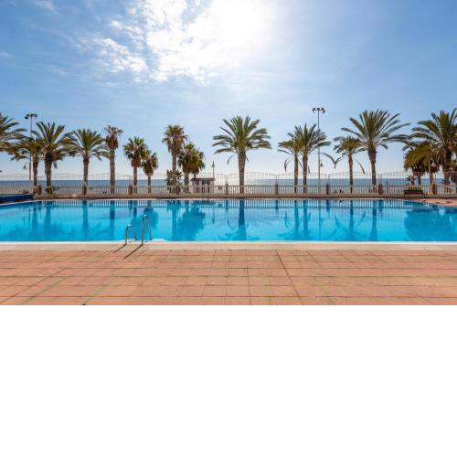 50 mts beach with sea views pool
