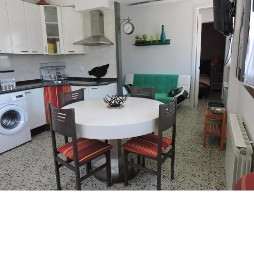 6 Herriko Etxea Plaza