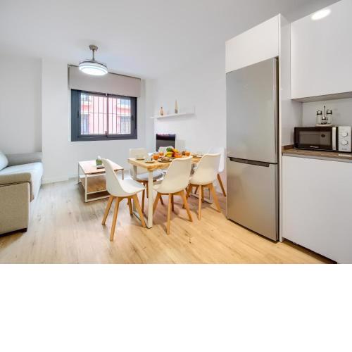 6 Los Boliches, modern apartment near the beach!