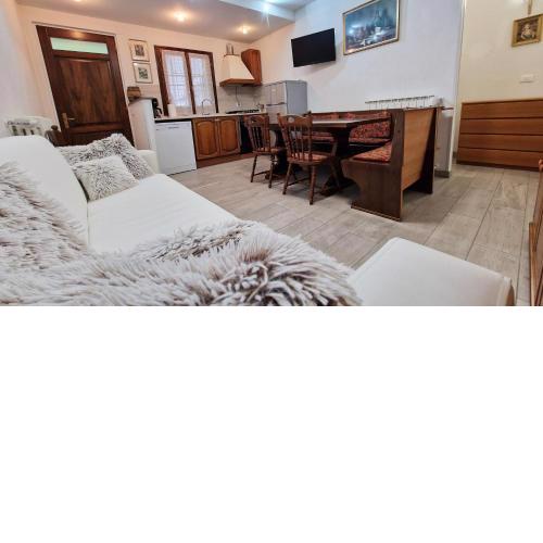 6 posti letto, piste da scii, parcheggio gratis
