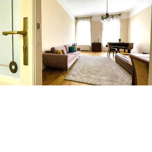 60m2 Between of Chain bridge, Cathedral, Parlament,Castle district