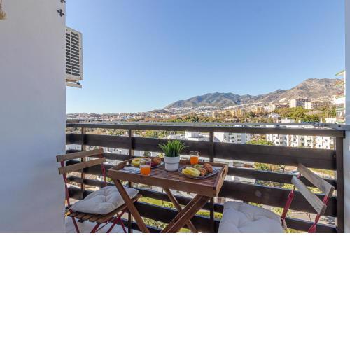 797 HOLIDAY RENTALS- Estudio para 3 en Benalmadena cerca de la playa