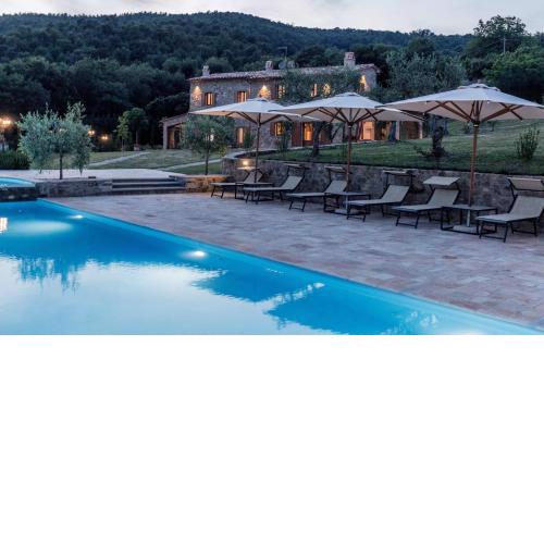 8 bedrooms villa with private pool enclosed garden and wifi at Perouse
