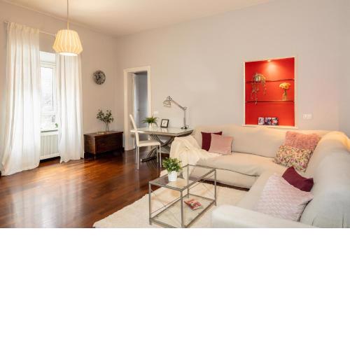 8 HOME