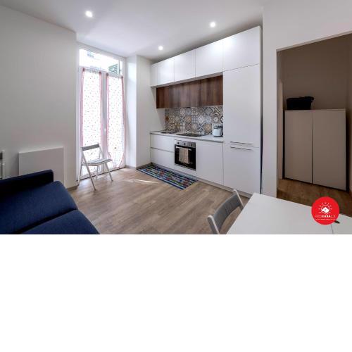 85 Capital house