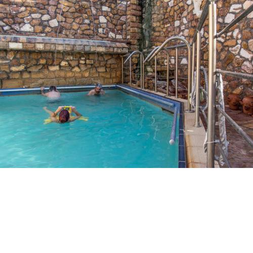 9 Queens Spa Hotel