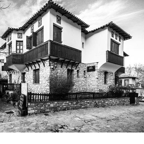 9mouses Chasiotis Guest House