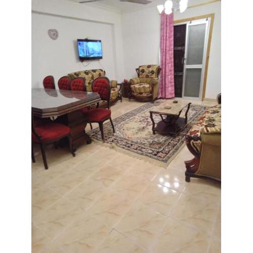 شقة تري البحر شهر العسل البيطاش مكيفة
