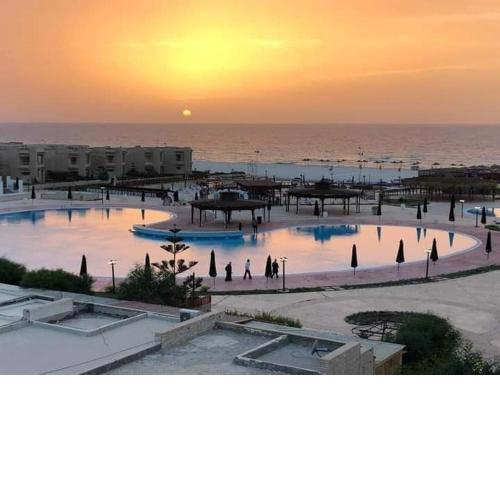قريه زمرده الساحل الشمالي