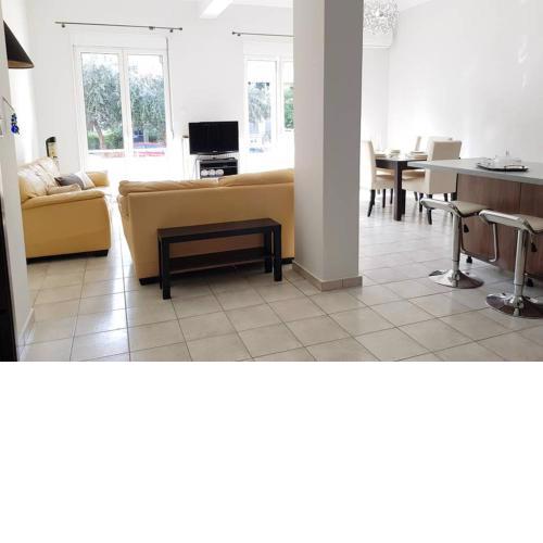 A Great Stay at a Comfortable Large Apartment