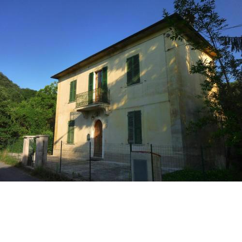 A House In Tuscany