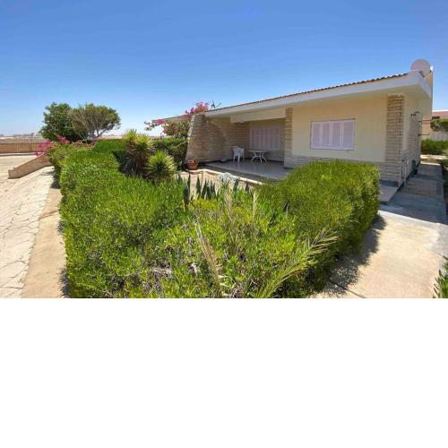 A relaxing chalet villa few steps to the beach